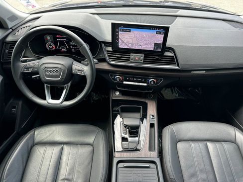 Used 2021 Audi Q5 2.0T Premium Plus w/ Premium Plus Package AWD/4WD image 12