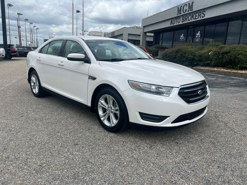 Used 2018 Ford Taurus SEL w/ Equipment Group 201A image 23