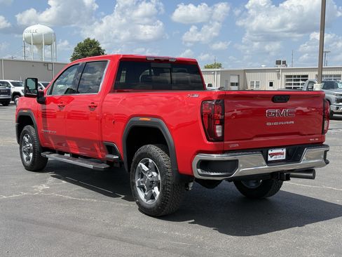 New 2026 GMC Sierra 3500 SLE w/ SLE Value Package AWD/4WD image 7