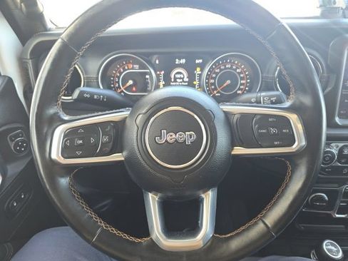 Used 2021 Jeep Gladiator Overland AWD/4WD image 19