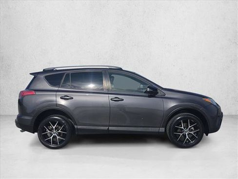 Used 2018 Toyota RAV4 SE w/ Power Extra Value Package FWD image 4