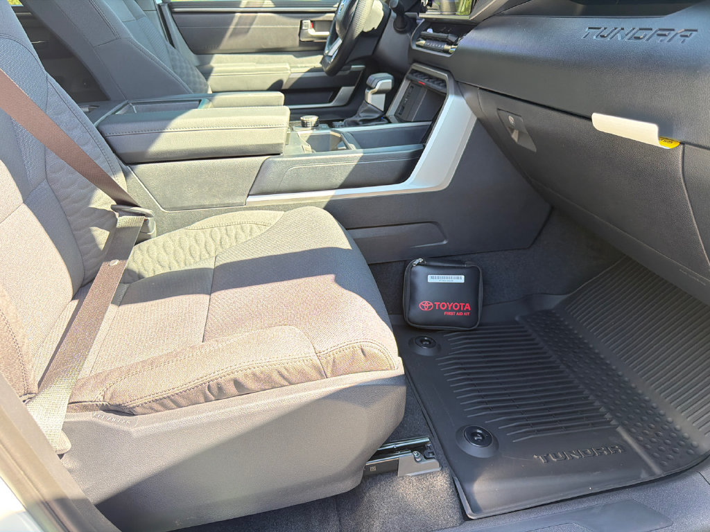 New 2026 Toyota Tundra SR5 w/ SR5 Convenience Package RWD image 17