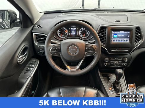 Used 2020 Jeep Cherokee Latitude Plus image 23