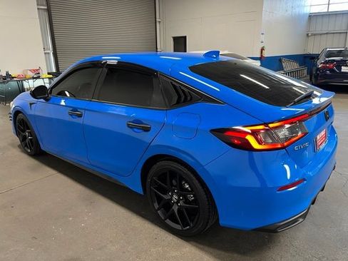 Used 2023 Honda Civic Sport image 5