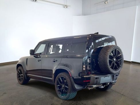Used 2023 Land Rover Defender 110 V8 AWD/4WD image 6