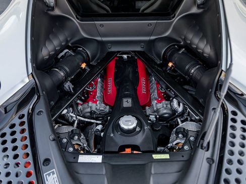 Used 2023 Ferrari SF90 Stradale image 23