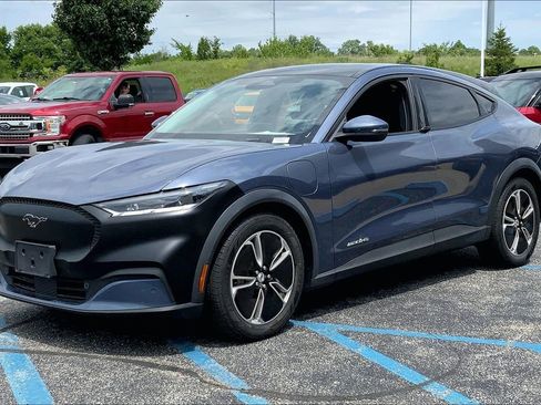 Used 2021 Ford Mustang Mach-E Select w/ Comfort/Appearance Package AWD/4WD image 4