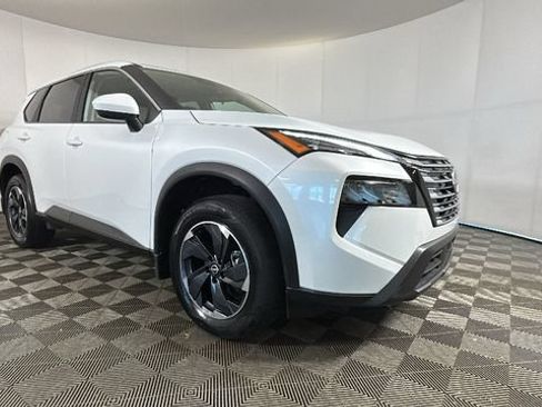 Used 2026 Nissan Rogue SV w/ Cold Weather Package AWD/4WD image 2