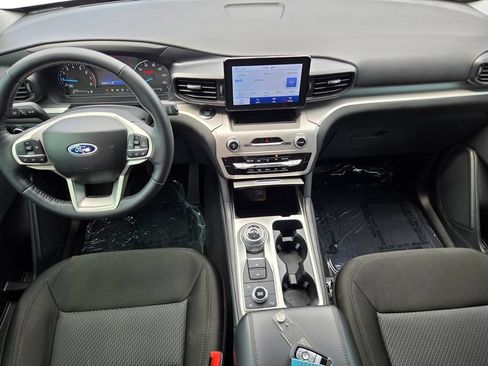 Used 2023 Ford Explorer XLT AWD/4WD image 20