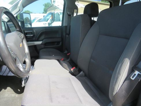 Used 2018 Chevrolet Silverado 2500 LT w/ All Star Edition AWD/4WD image 8