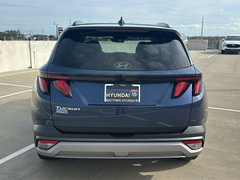 Certified 2025 Hyundai Tucson SEL image 11