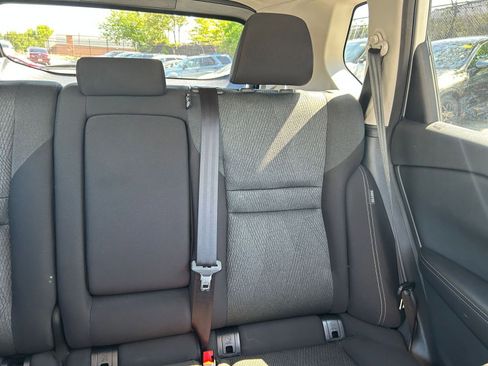 Used 2025 Nissan Rogue SV FWD image 32
