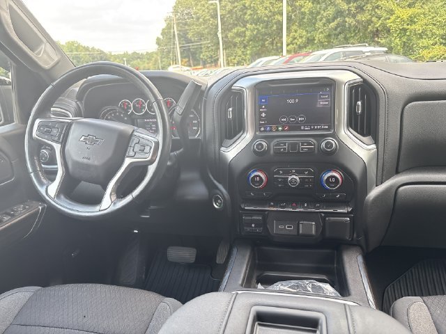 Used 2021 Chevrolet Silverado 1500 RST w/ Redline Edition AWD/4WD image 3