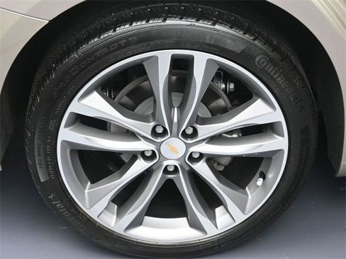 Used 2024 Chevrolet Malibu LT image 5