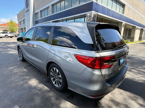 Used 2023 Honda Odyssey EX-L image 5