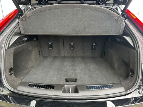 Certified 2025 Cadillac XT4 Premium Luxury image 13