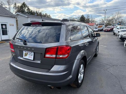 Used 2013 Dodge Journey SE FWD image 3