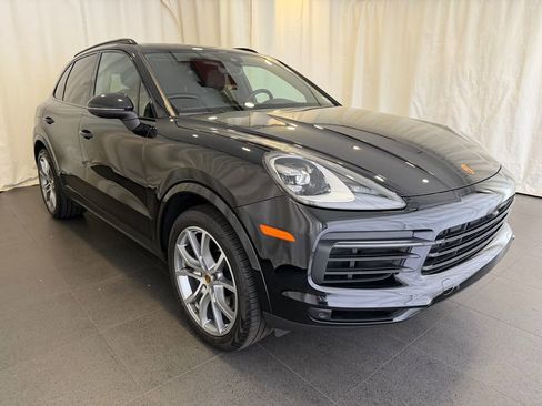 Certified 2023 Porsche Cayenne AWD/4WD image 7