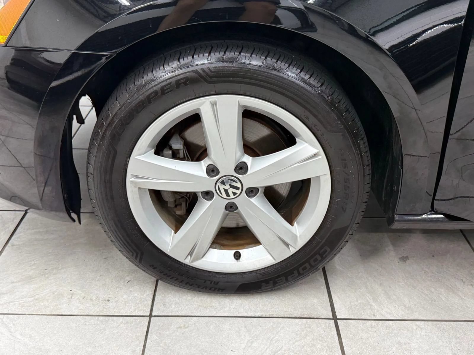 Used 2013 Volkswagen Passat TDI SE FWD image 39