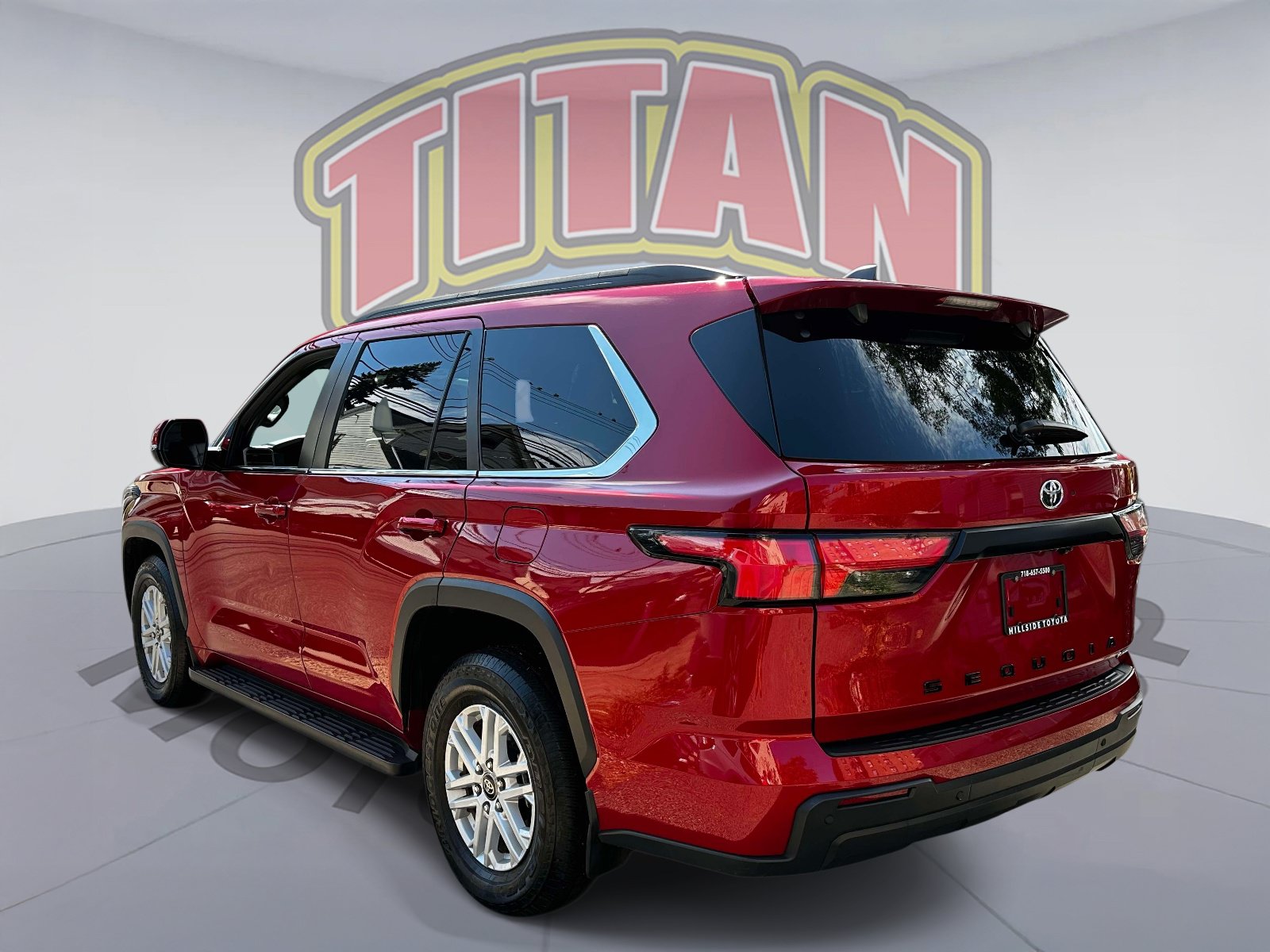 Used 2025 Toyota Sequoia SR5 w/ SR5 Premium Package AWD/4WD image 4