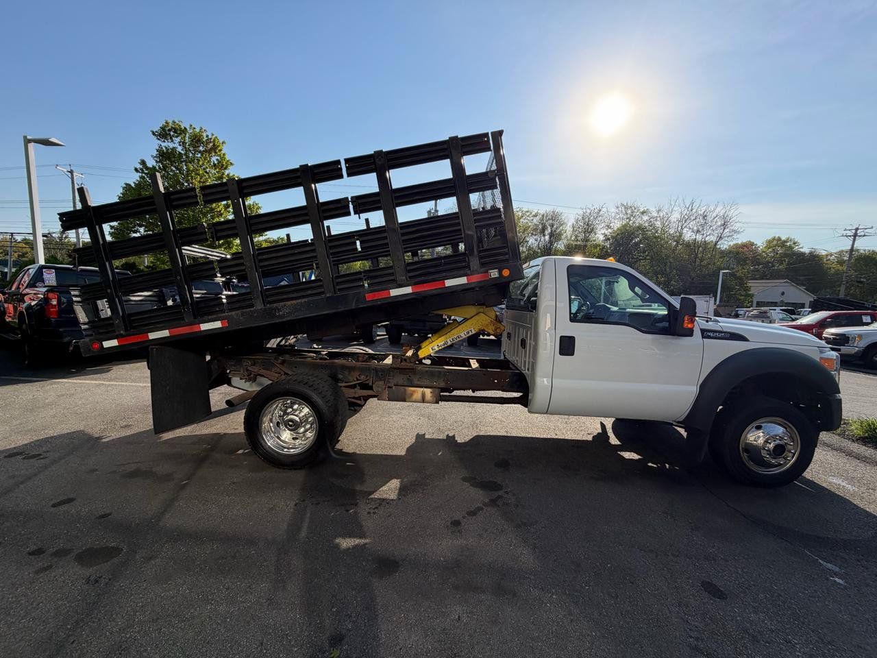 Used 2015 Ford F550 4x4 Regular Cab Super Duty image 6