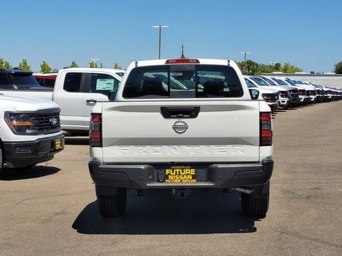 New 2026 Nissan Frontier S w/ Tow Package RWD image 6