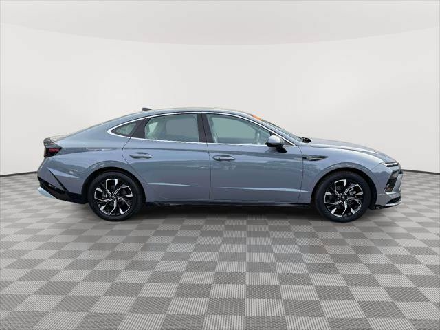 Used 2024 Hyundai Sonata SEL FWD image 8