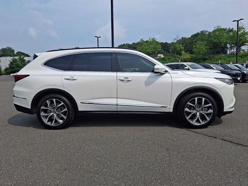 Certified 2024 Acura MDX SH-AWD w/ Technology Package image 7