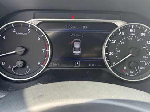 Used 2025 Nissan Sentra SV image 38