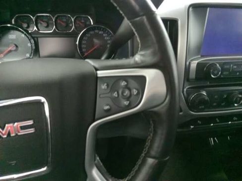 Used 2017 GMC Sierra 1500 SLT w/ SLT Premium Package AWD/4WD image 29