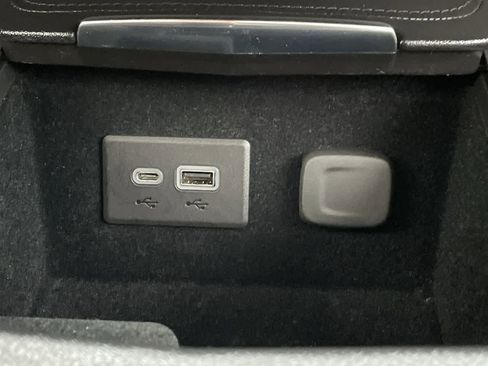 Certified 2023 Cadillac XT4 Premium Luxury w/ Technology Package image 27