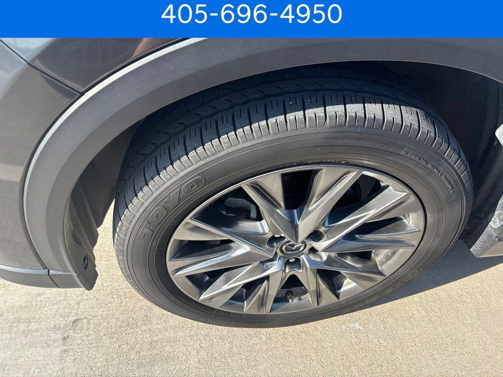 Used 2019 MAZDA CX-5 Signature AWD/4WD image 2