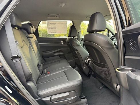 New 2026 Kia Sorento S image 6