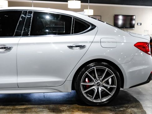 Used 2020 Genesis G70 3.3T w/ Elite Package RWD image 13
