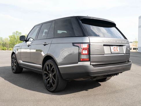 Used 2017 Land Rover Range Rover HSE AWD/4WD image 4
