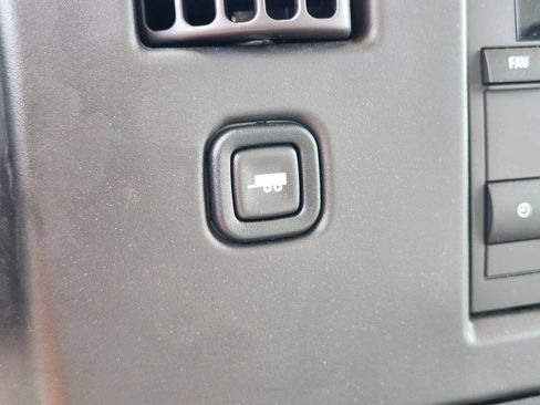 Used 2022 Chevrolet Express 3500 w/ Power Convenience Package RWD image 15