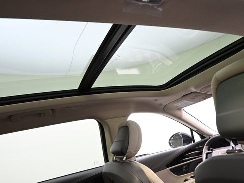 New 2025 Lincoln Nautilus Reserve image 17