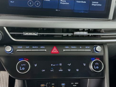 Used 2025 Hyundai Sonata SEL FWD image 24