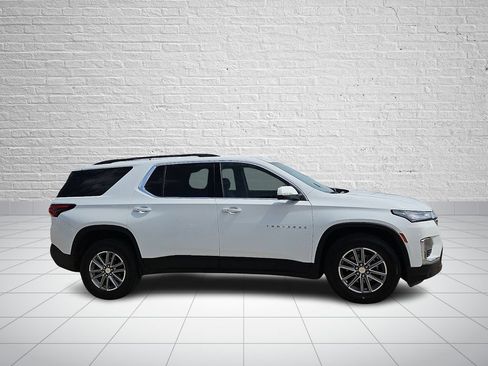 Used 2023 Chevrolet Traverse LT AWD/4WD image 5