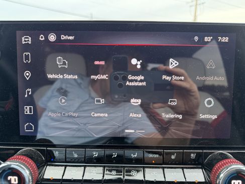 Used 2024 GMC Canyon AT4X AWD/4WD image 18