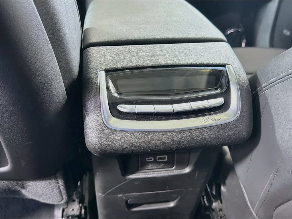 Certified 2024 Cadillac XT6 Premium Luxury w/ Technology Package AWD/4WD image 28