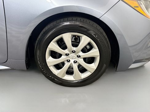 Used 2024 Toyota Corolla LE FWD image 31