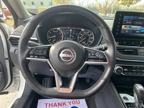 Used 2023 Nissan Altima 2.5 SL image 14