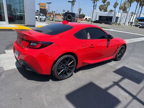 Used 2023 Toyota GR86 Premium RWD image 19