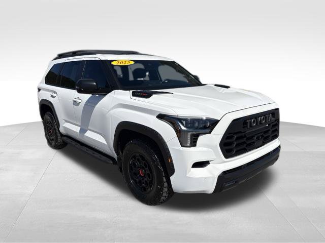 Used 2025 Toyota Sequoia TRD Pro AWD/4WD image 8