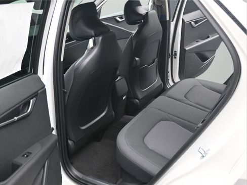 New 2026 Kia Niro LX FWD image 6