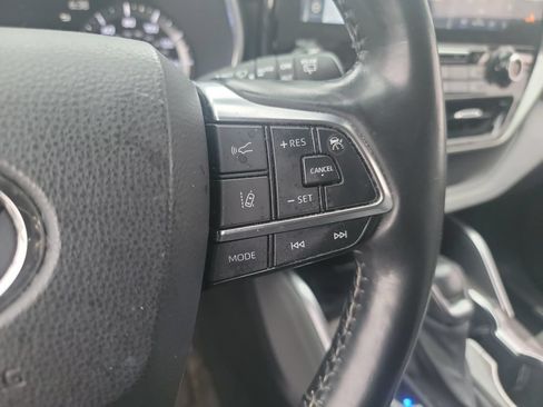 Used 2021 Toyota Highlander Platinum AWD/4WD image 12