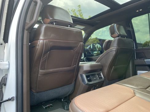Used 2025 Ford F450 King Ranch w/ Chrome Package AWD/4WD image 37