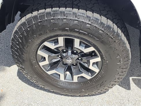 Used 2023 Toyota Tacoma SR AWD/4WD image 7