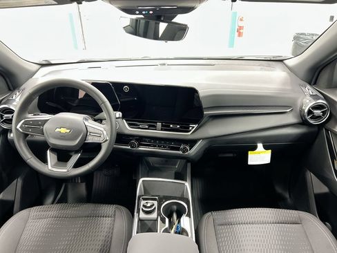 New 2026 Chevrolet Equinox LT w/ Safety and Technology Package FWD image 10